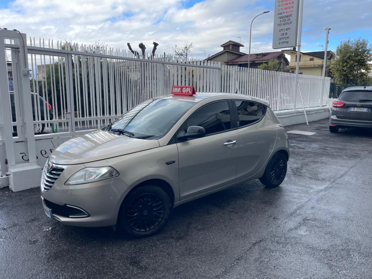 Lancia Ypsilon 1.2 69 CV 5 porte GPL Ecochic Gold