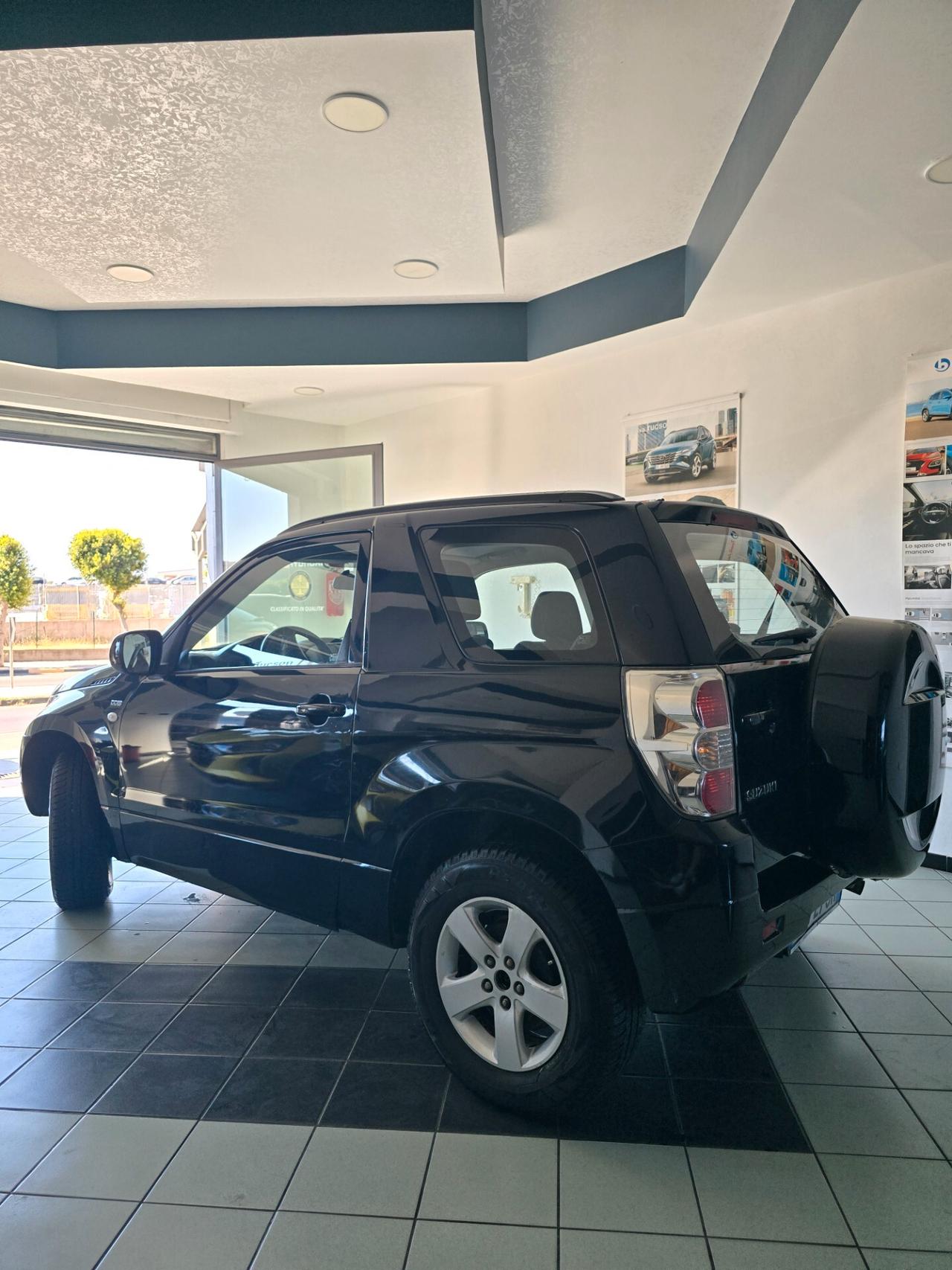 Suzuki Grand Vitara 1.9 DDiS 3 porte