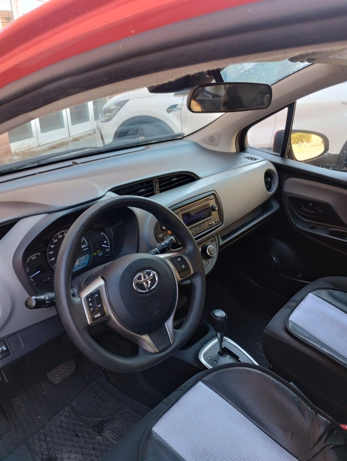 Toyota Yaris 1.5 Hybrid 5 porte Active