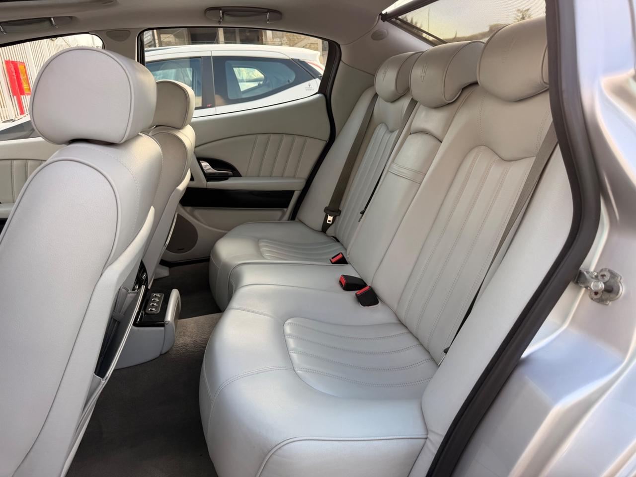 Maserati Quattroporte 4.2 V8 Executive GT "FERRARI" TETTO