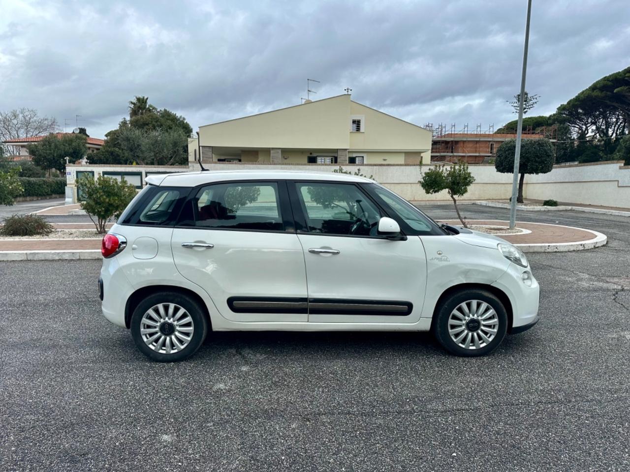 Fiat 500L 1.3 Multijet 95 CV Dualogic Lounge Perfette condizioni