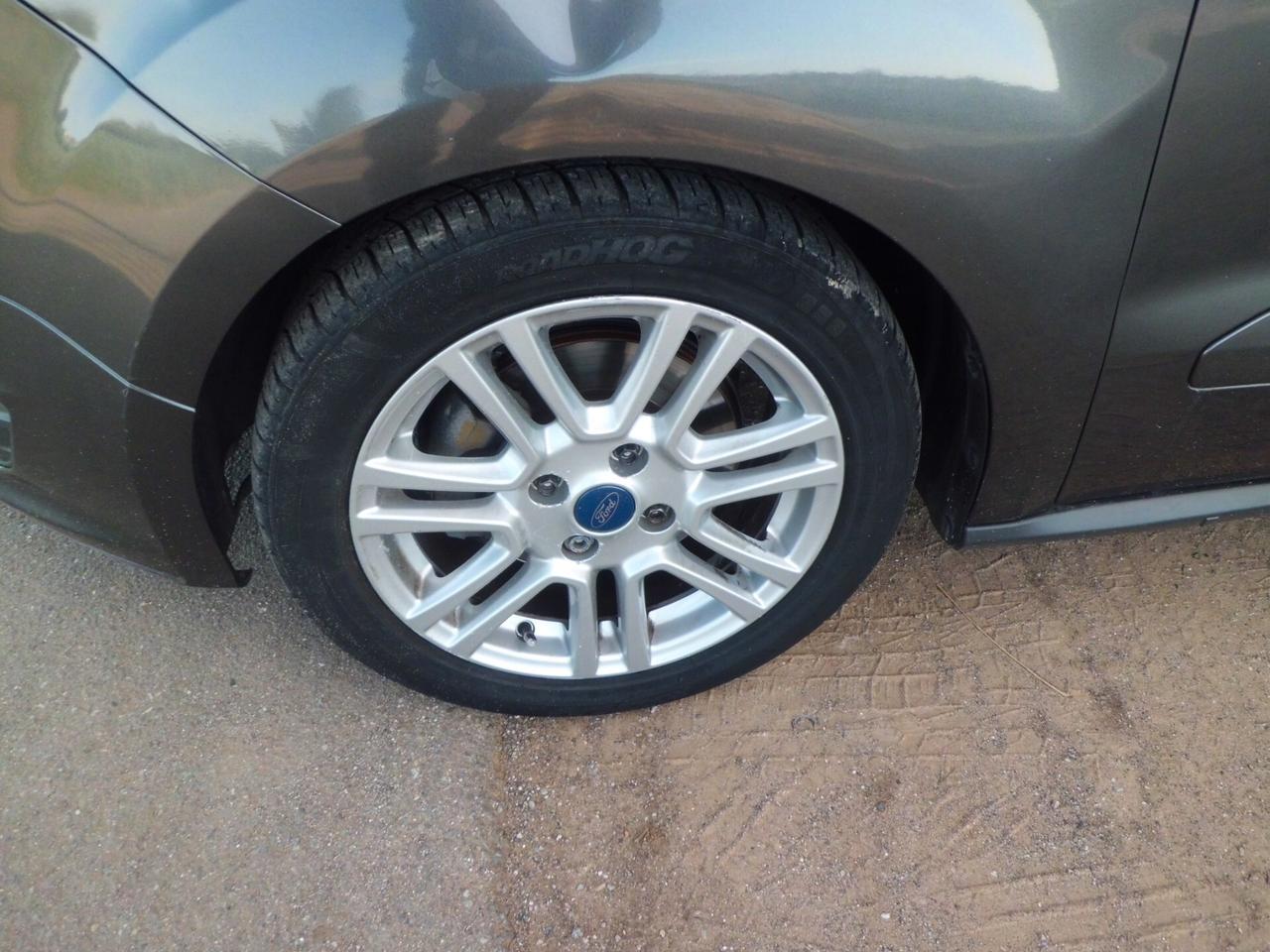 Ford Tourneo Connect Connect7 1.5 TDCi 120 CV Titanium