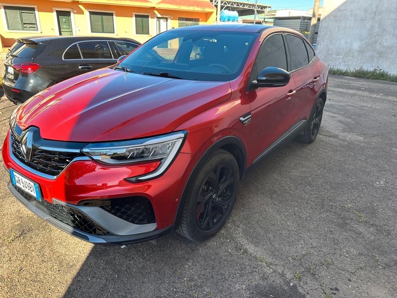 Renault Arkana Hybrid E-Tech 145 CV R.S. Line
