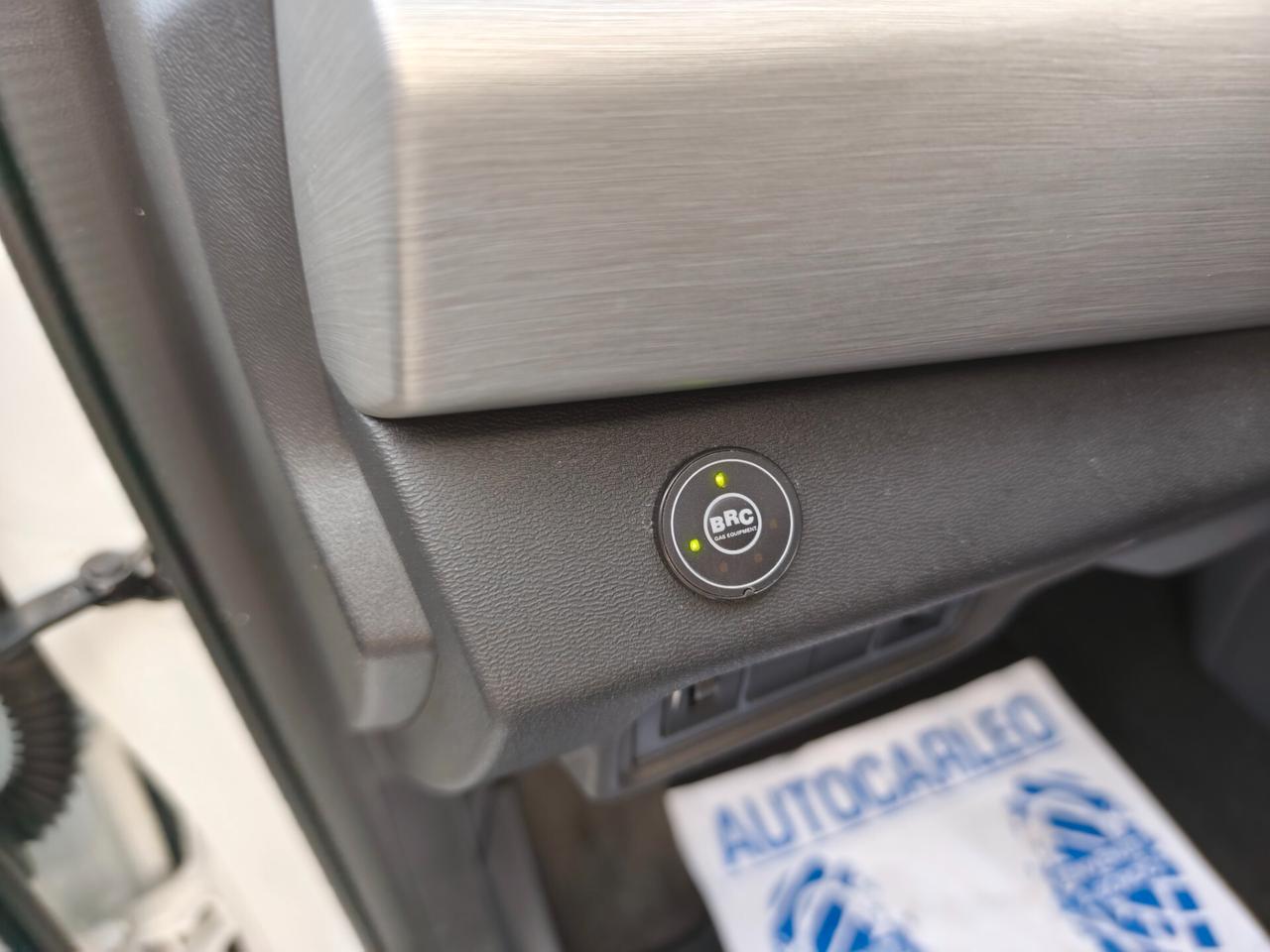 Evo 5 1.5 BENZINA E GPL DI SERIE TETTO APRIBILE