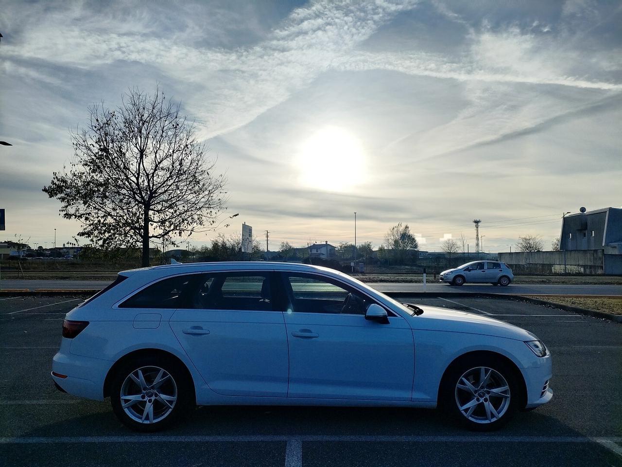 A4 Avant 35 2.0 tdi Sport 150cv s-tronic