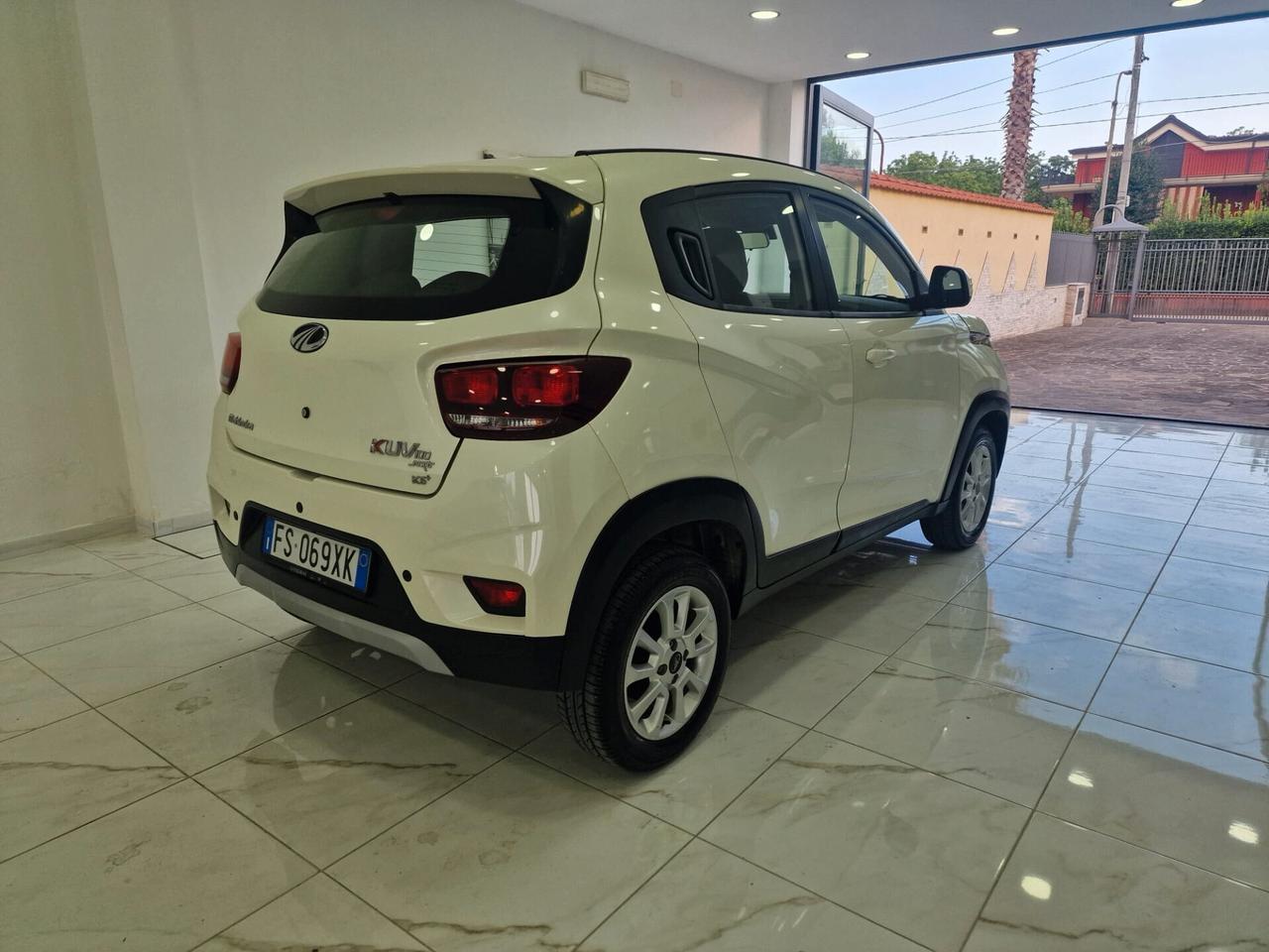 Mahindra KUV100 1.2 VVT K6+