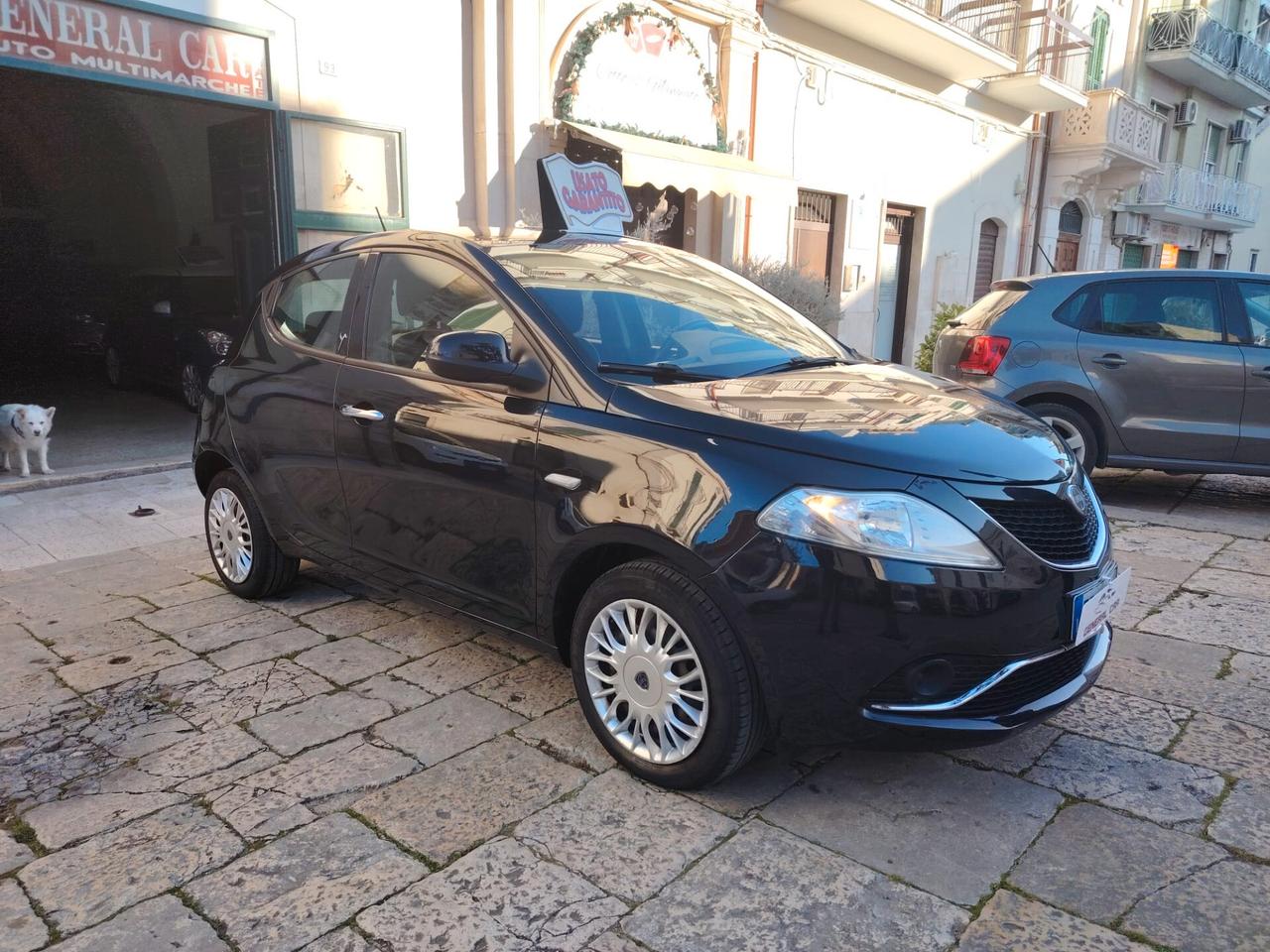 Lancia Ypsilon 1.2 69 CV 5 porte Gold