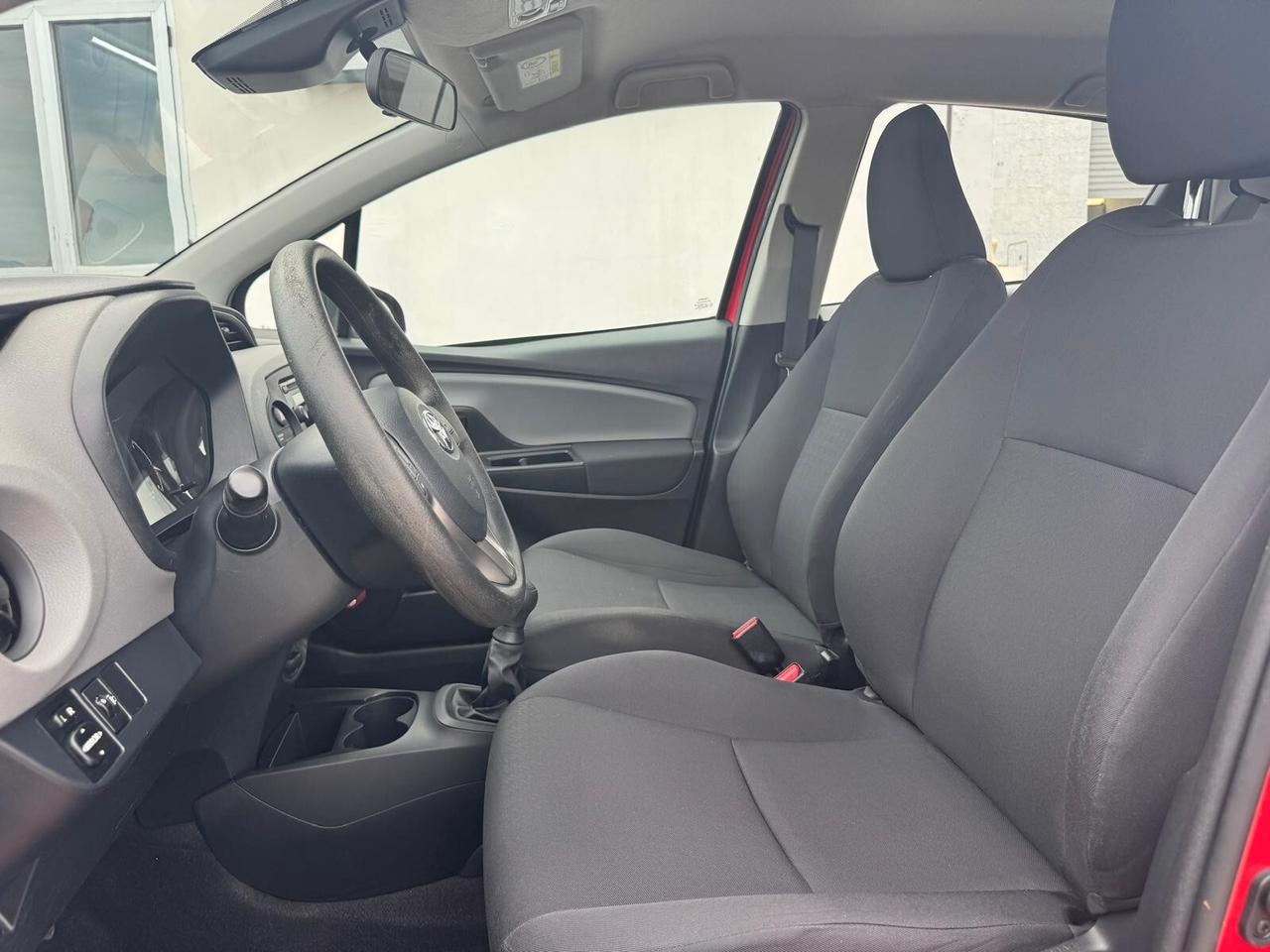 Toyota Yaris 1.0 72 CV 5 porte Cool