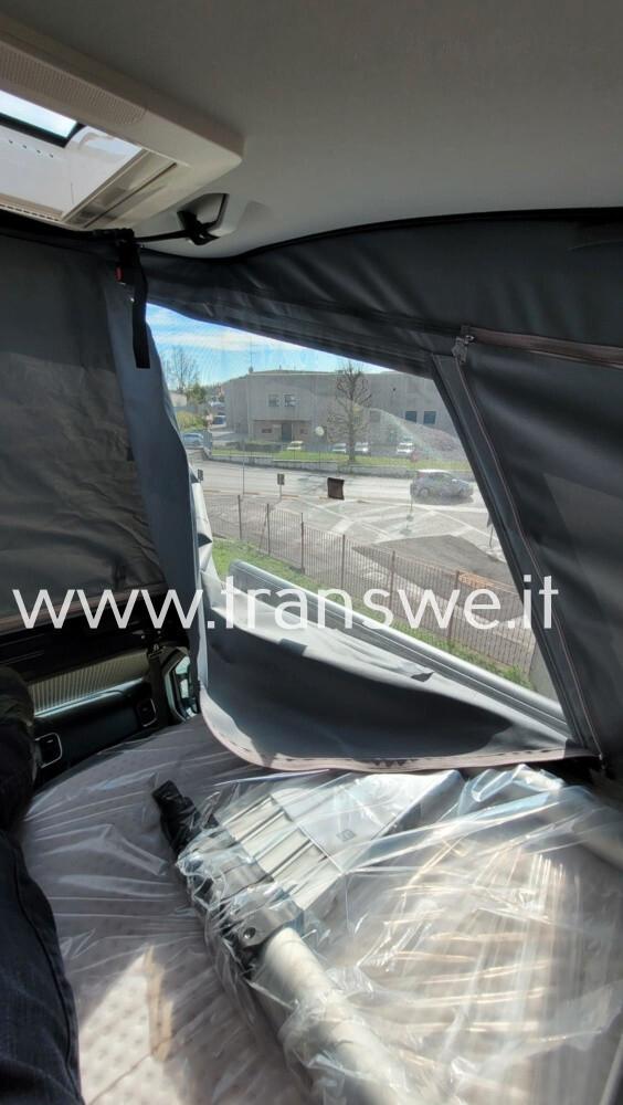 Carado CV 600 PRO+ camper van con tetto POP UP