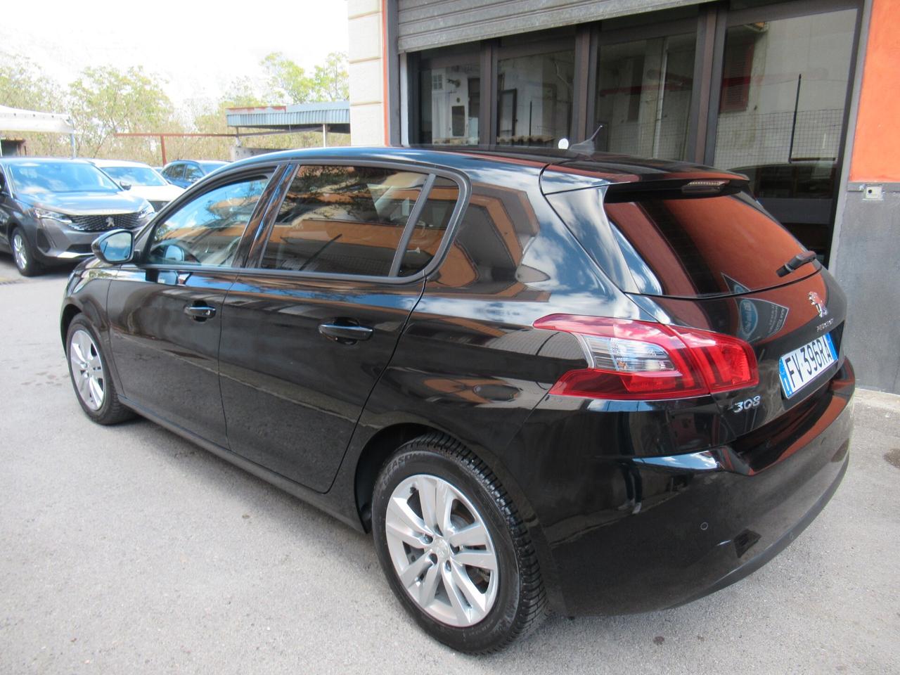 Peugeot 308 BlueHDi 130 S&S Business