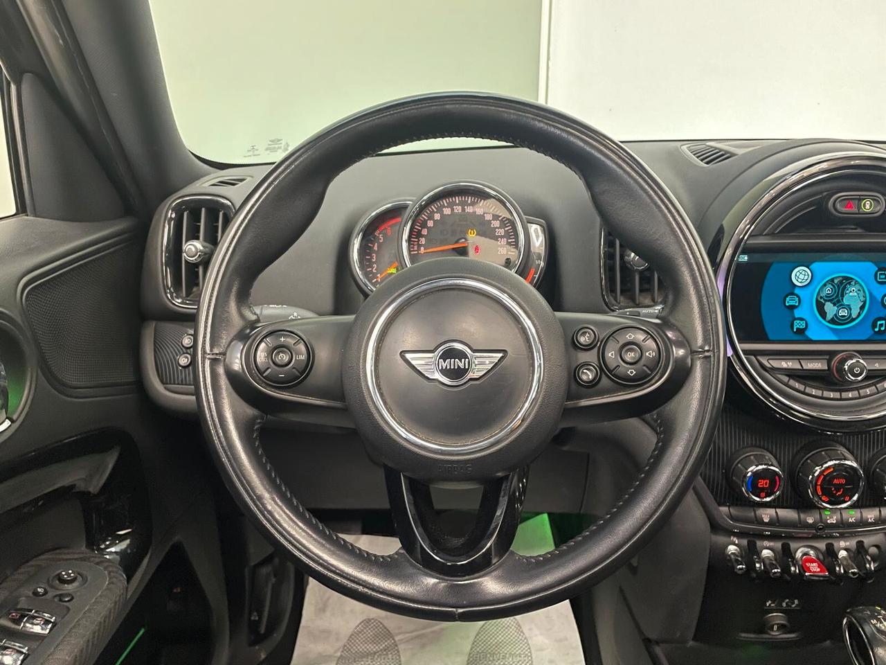 Mini Cooper D Countryman 2.0 Hype