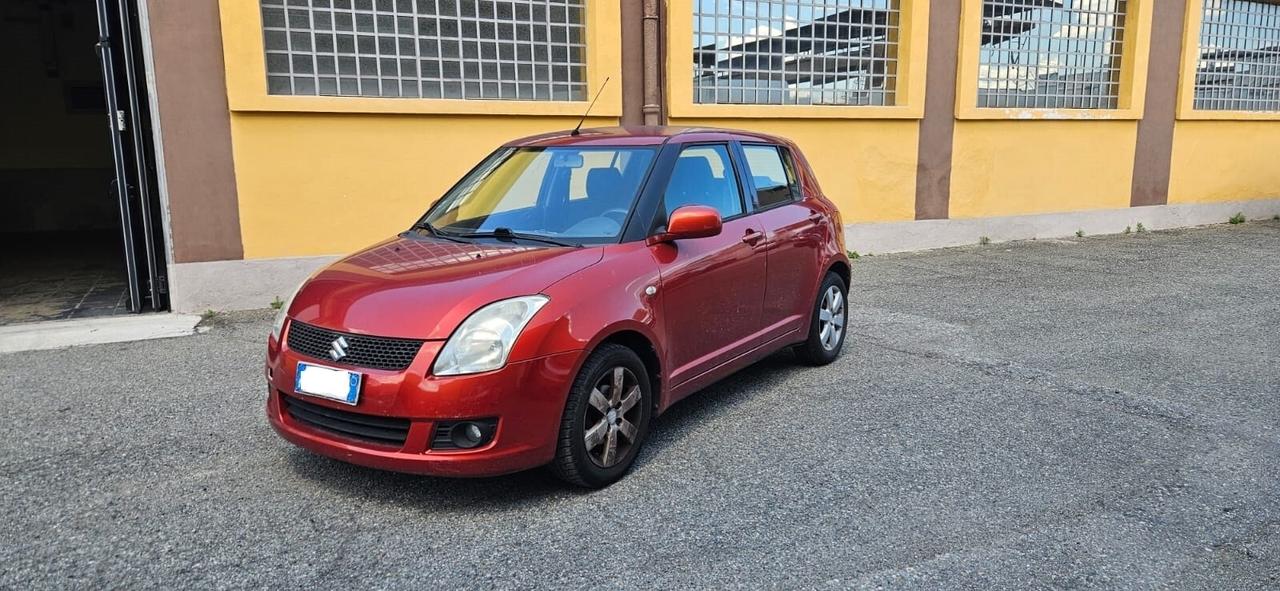 Suzuki Swift 1.3 5p. GL VENDITA RISERVATA ESCLUSIVAMENTE A COMMERCIANTI DI AUTO!
