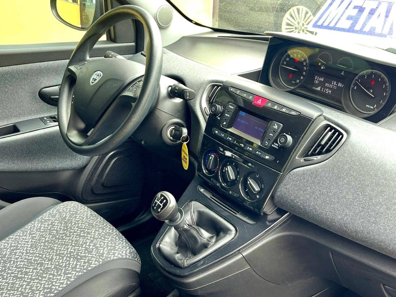 Lancia Ypsilon 0.9 TwinAir OK NEOPATENTATI UNIPROP