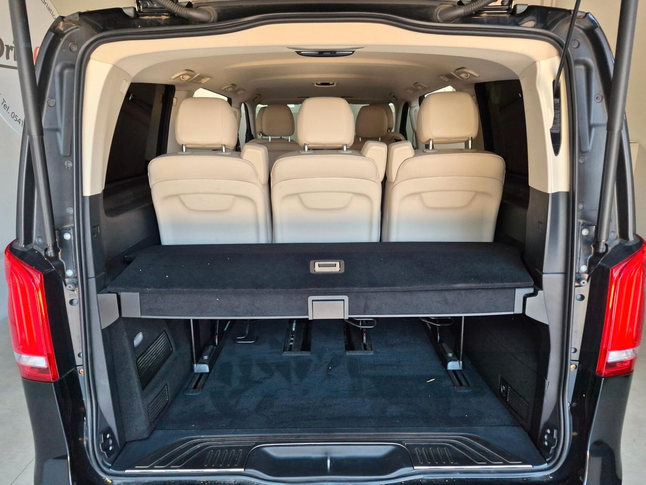 Mercedes-Benz V 220D AUTO PREMIUM BUSINESS LONG LED PELLE NAVI 7 POSTI CLIMA AUTO V. PRIVACY PREZZO + IVA AL 22%