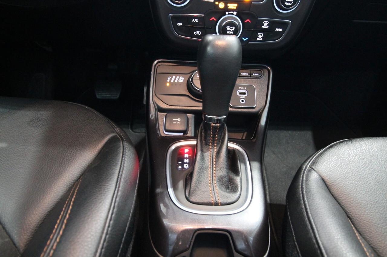 JEEP COMPASS 1.3 TURBO 4Xe LIMITED