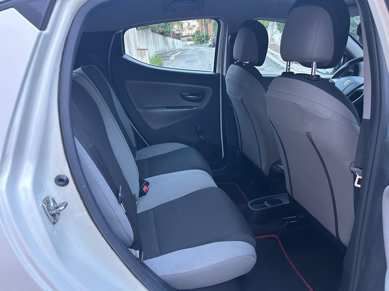 Lancia Ypsilon 1.2 benz ideale per neo patentati