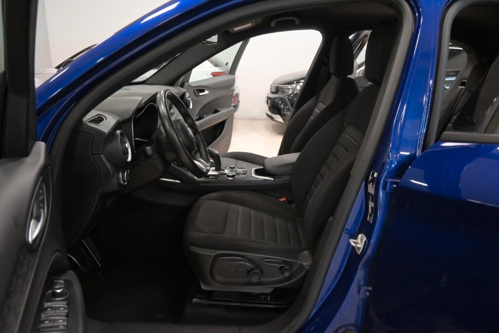 Alfa Romeo Stelvio 2.2 Turbodiesel 160 CV AT8 RWD Super Business