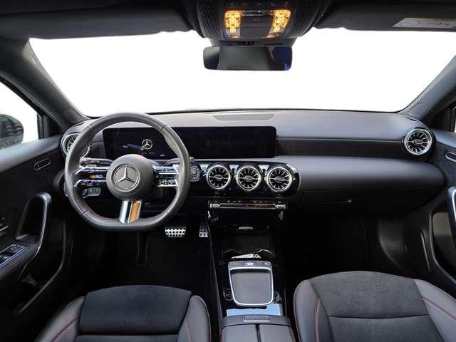 Mercedes-Benz A 180 A 180 AMG Line Premium auto