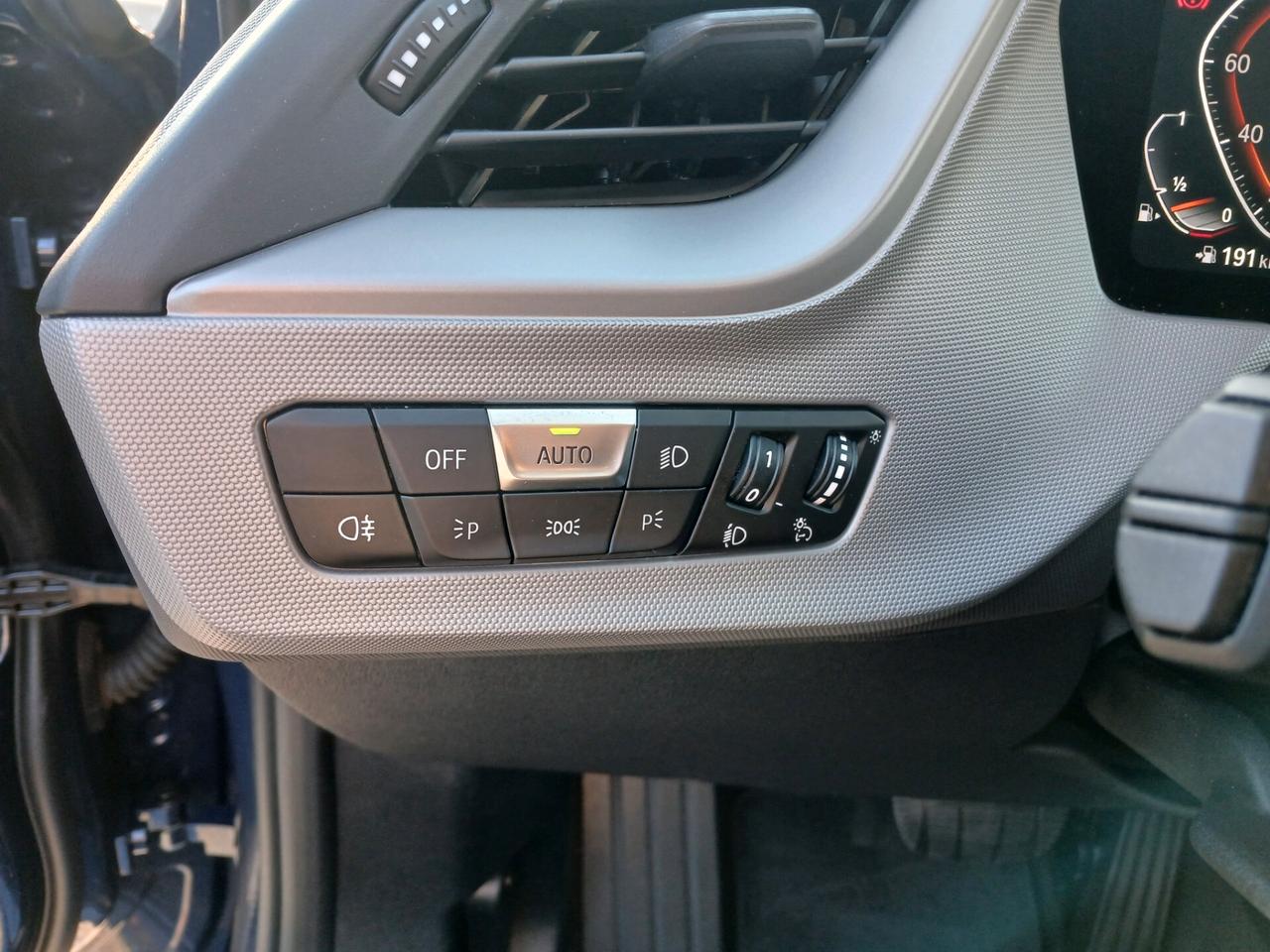 BMW 116 116i ADVANTAGE BENZ AUTO 2023