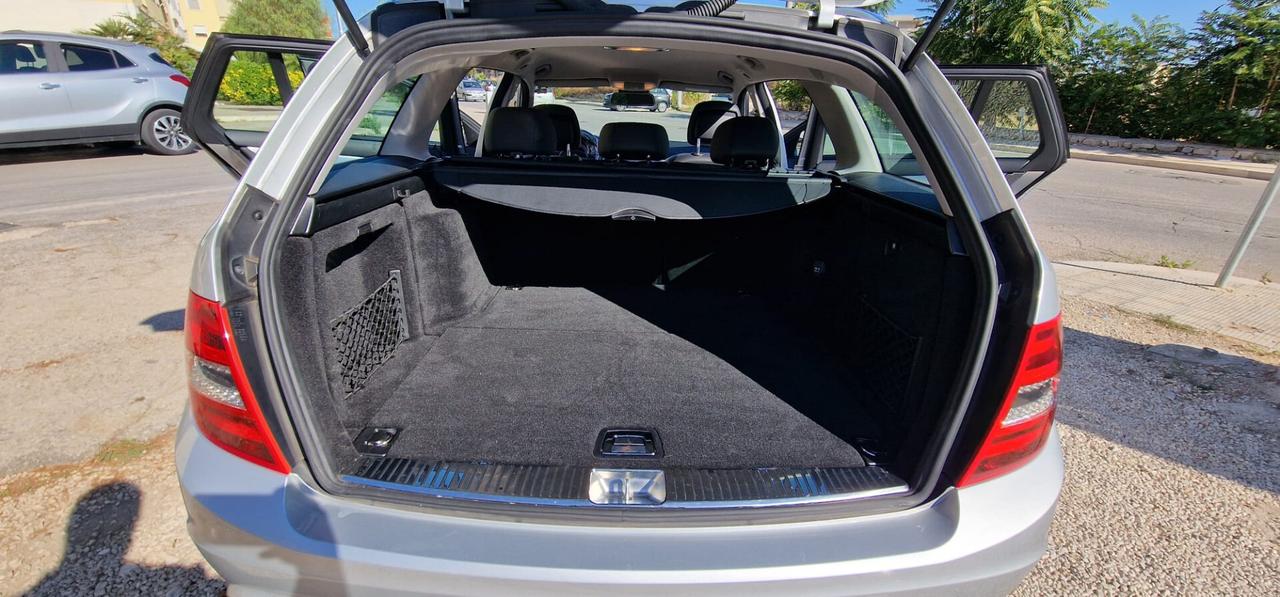 Mercedes-benz C 250 CDI BlueEFFICIENCY Avantgarde