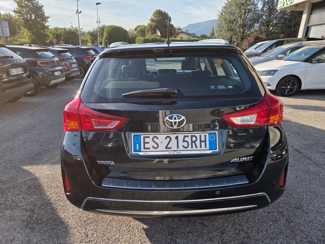 Toyota Auris 1.4 D-4D Lounge TOURING SPORT