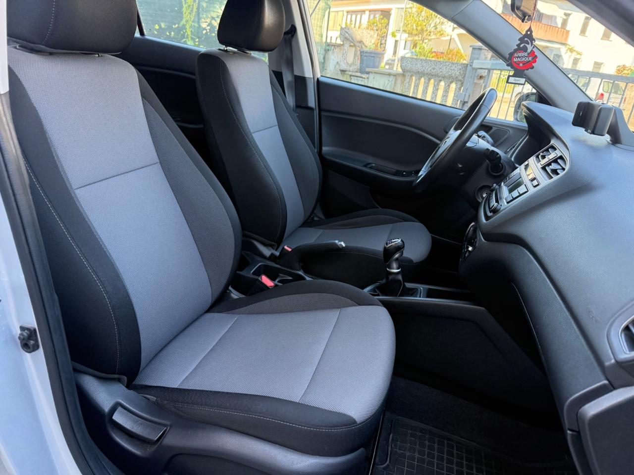 HYUNDAI I20 1.1 DIESEL POCHI KM 2019 EURO 6B