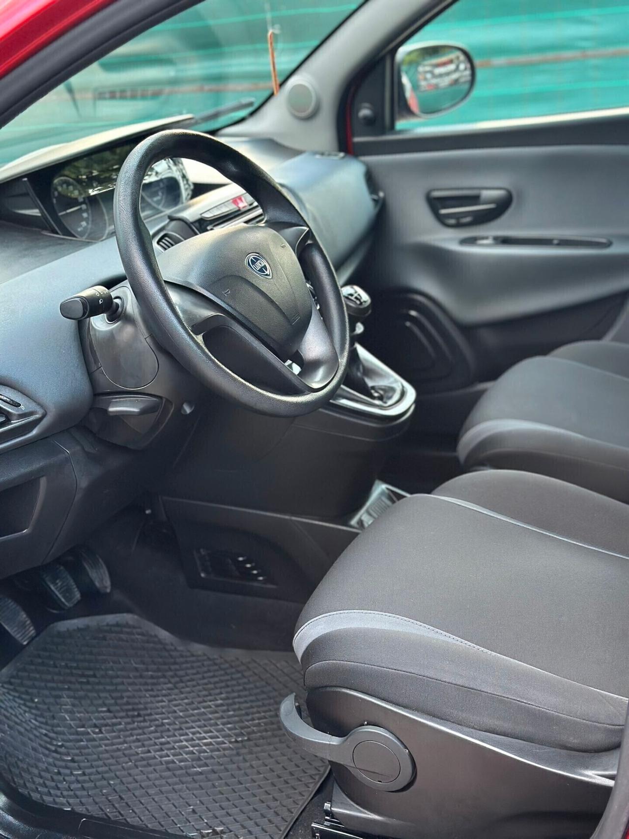 Lancia Ypsilon ANNO 2019 1.2 ECOCHIC GPL DI SERIE