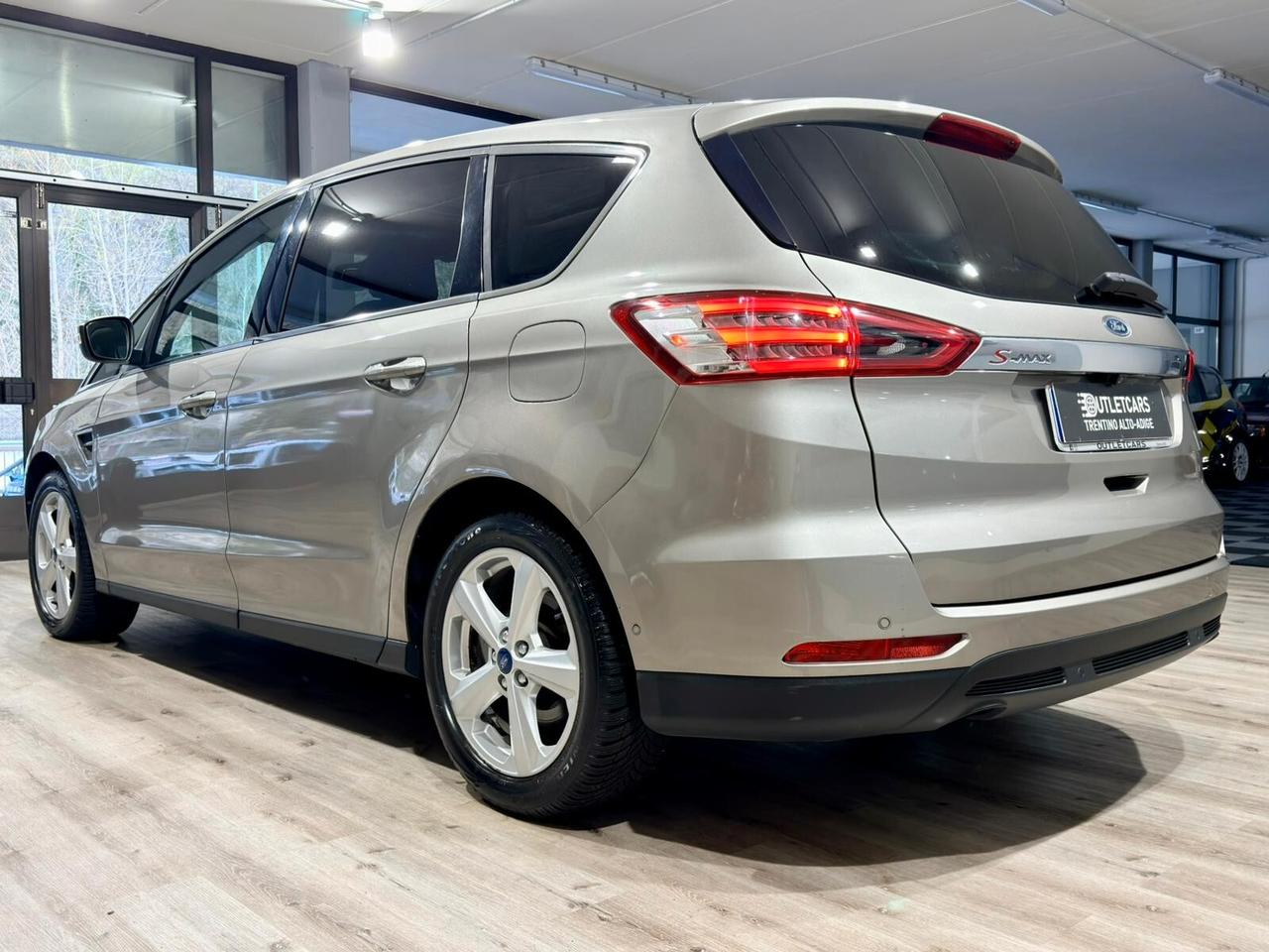 FORD S-MAX 2.0 150cv AUTOMATICA TITANIUM 2017