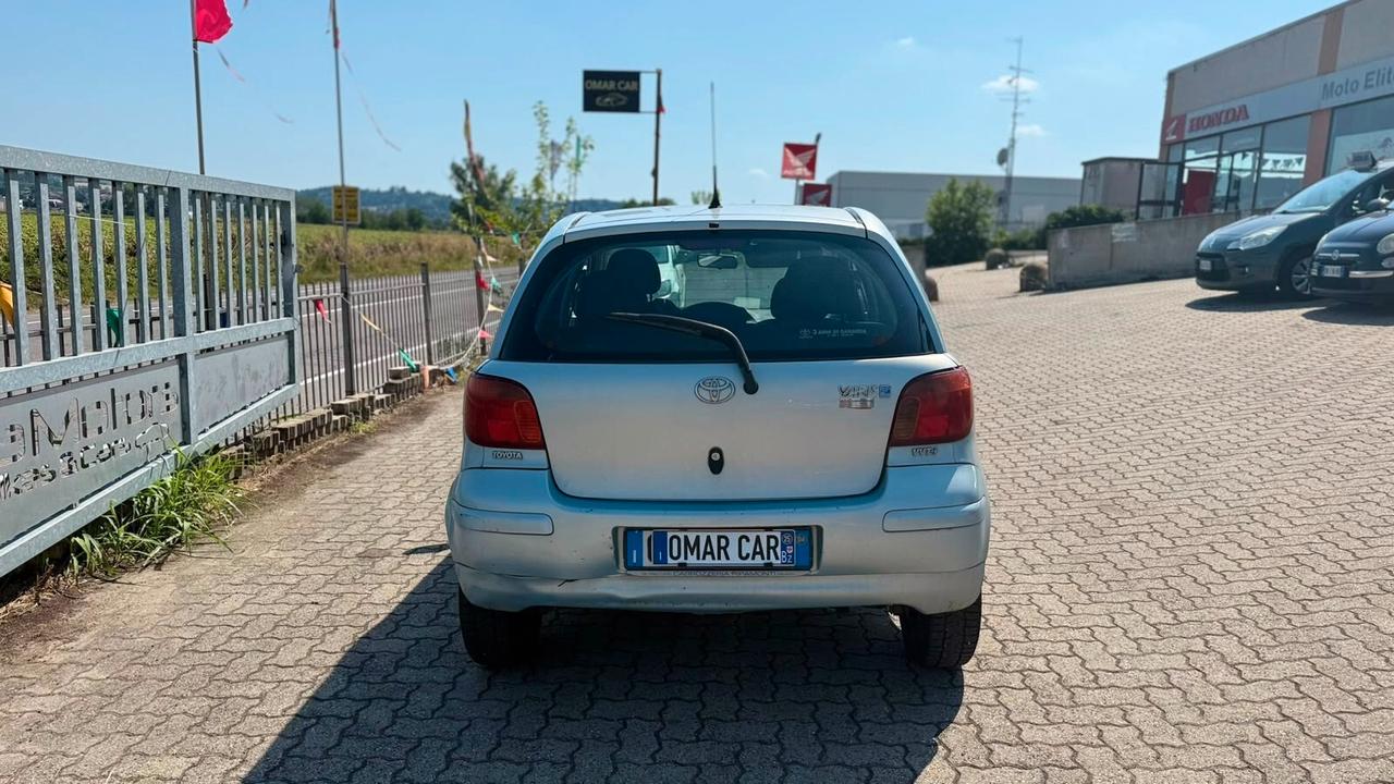 Toyota Yaris 1.0 BENZINA 2004 NEOP