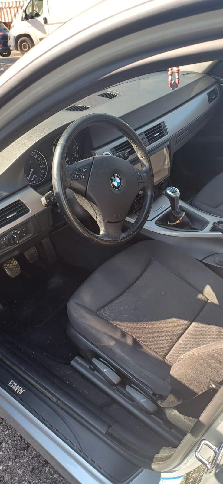Bmw 320i cat Futura in arrivo