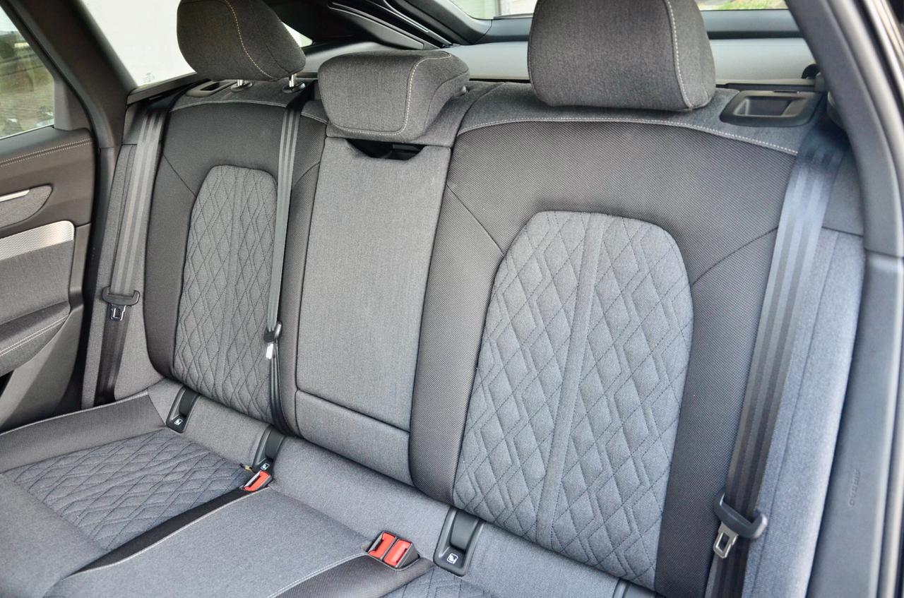 AUDI A6 AVANT 3.0 TFSI MHEV MILD HYBRID S-LINE EDITION QUATTRO 367cv S-TRONIC, AUTO PARI AL NUOVO, UNICOPROPRIETARIO, EURO 6E, GARANZIA AUDI 08/2029, 21", MATRIX, NERO LOOK, 360°, PERMUTE