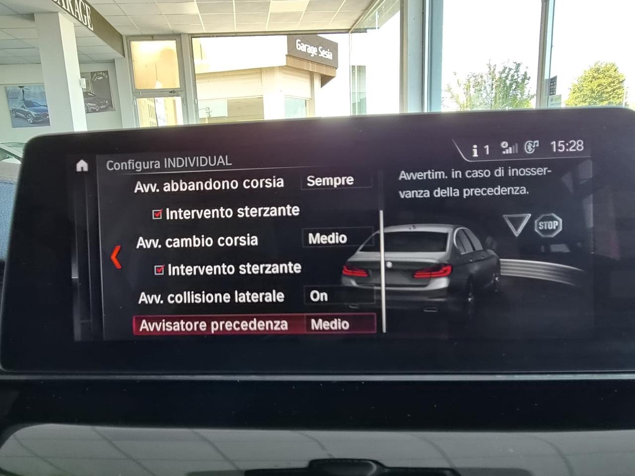 Bmw 530d xDrive Luxury 265cv STRAFUL !!