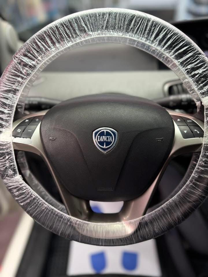 Lancia Ypsilon 1.3 MJT 95 CV NUOVA 11/2015