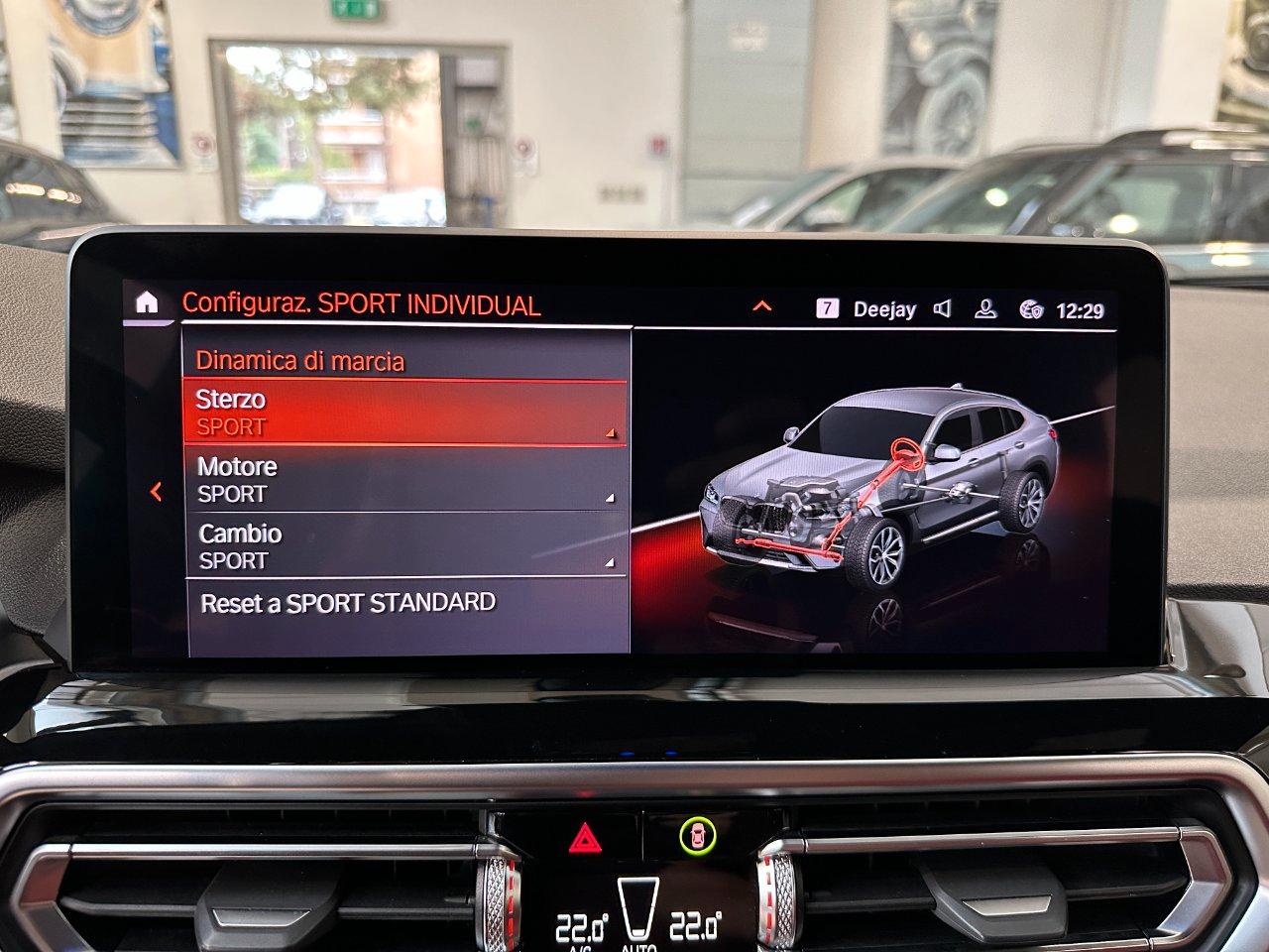 BMW X4 xdrive20i mhev 48V - 19"-Camera-Carplay-Pelle-IVA