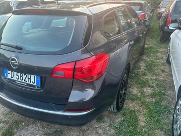 Opel Astra 1.4 Turbo 140CV Sports Tourer GPL Tech Elective