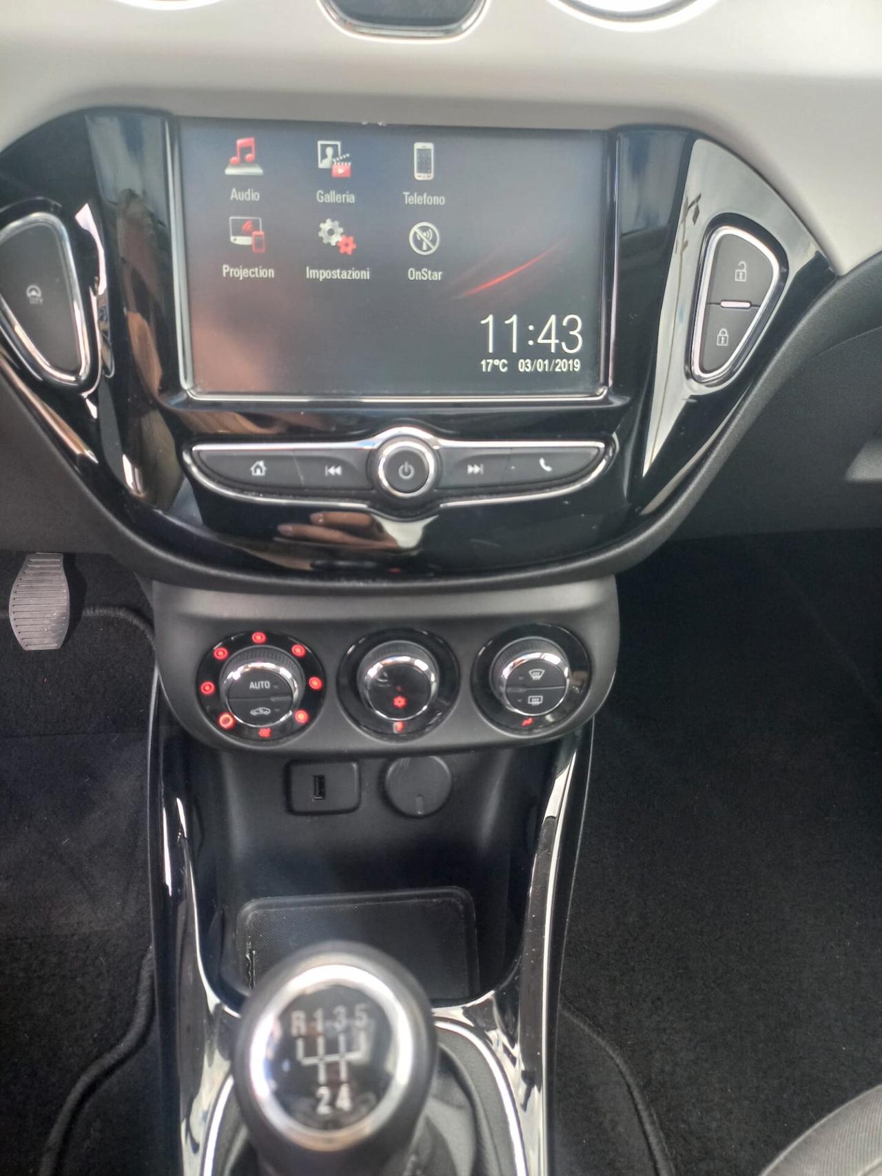 Opel Adam 1.2 70 CV Slam