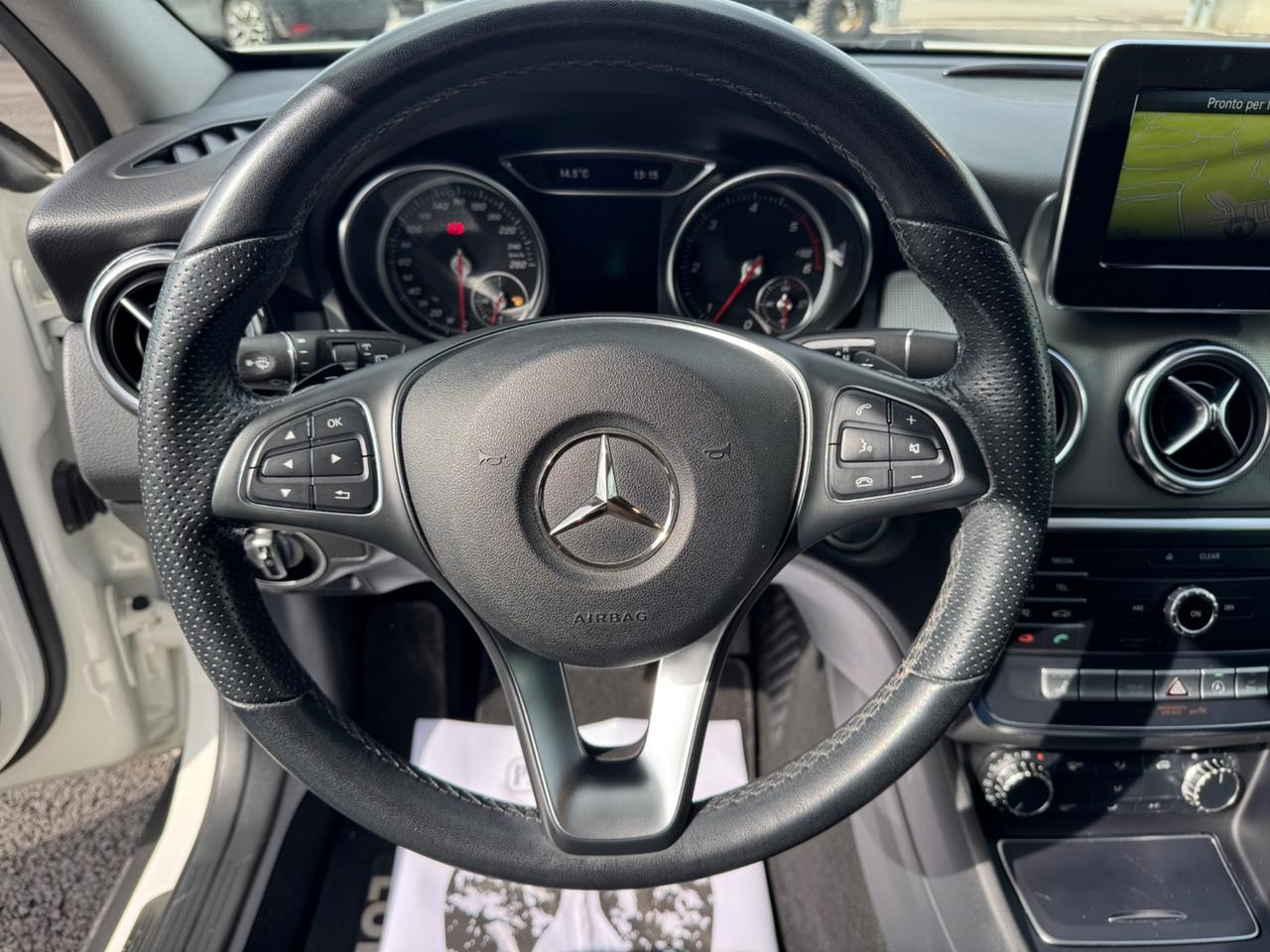 Mercedes-benz GLA 200 d Automatic Sport
