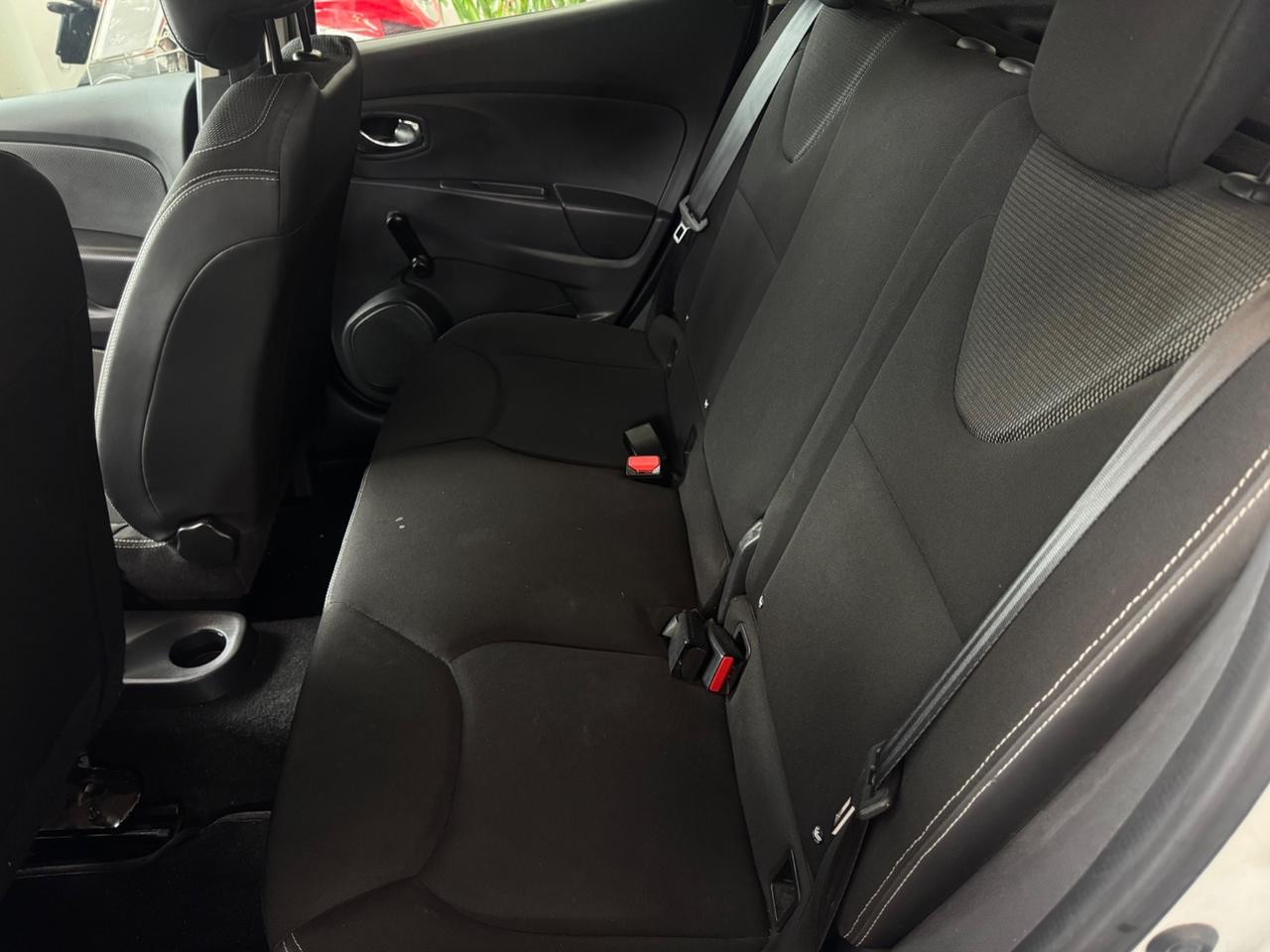 Renault Clio 1.2 75CV 5 porte Wave Metano Neopatentati