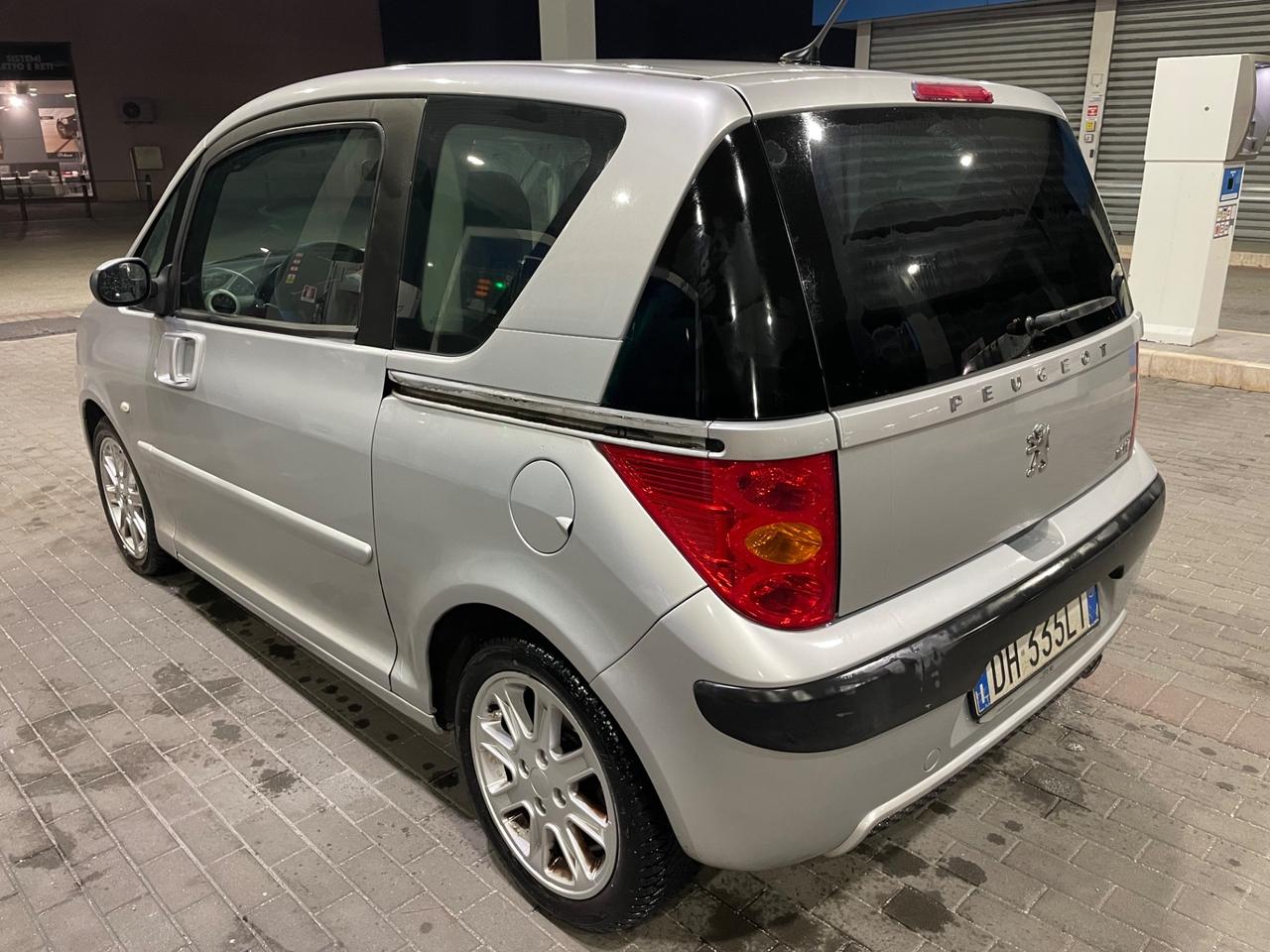 PEUGEOT 1007 1.6 BENZINA CAMBIO AUTOMATICO NEOPATENTATI 2007.