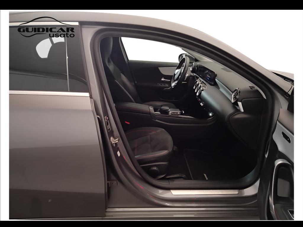 Mercedes-Benz Classe A - W177 2018 - A 200 d Premium Night edition auto