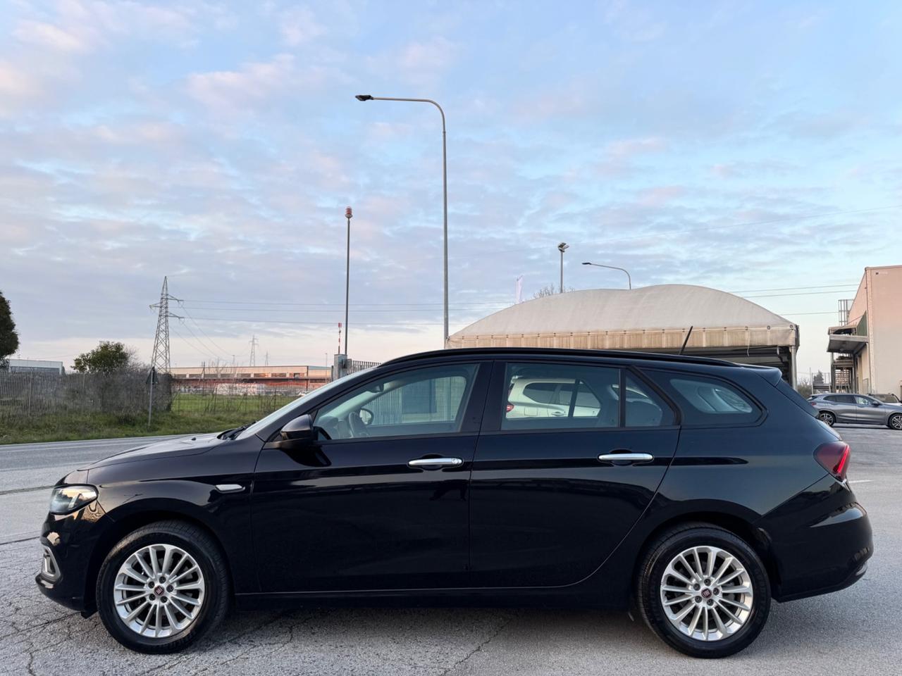 FIAT TIPO 1.6 Mjt 130Cv S.W. - Led Navi