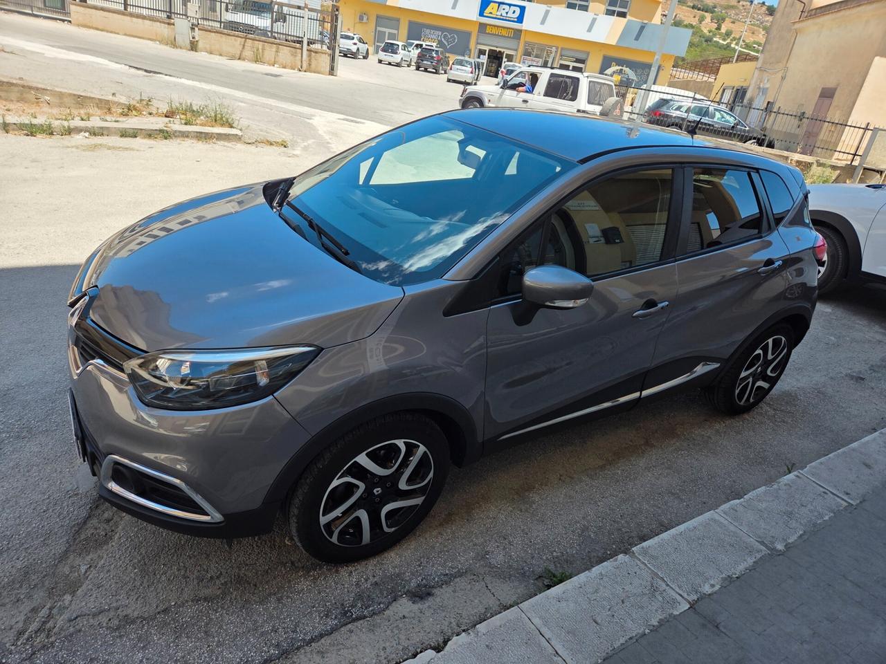RENAULT CAPTUR 1.5 DCI 90 CV NAVIGATORE KM CERTIFIC