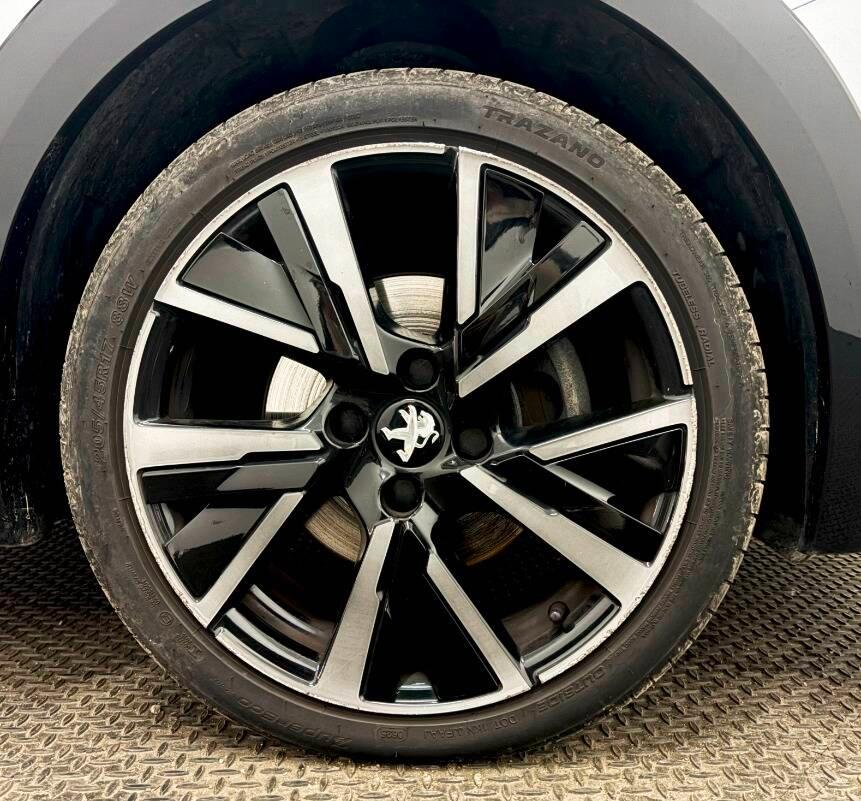 Peugeot 208 1.2 puretech GT Pack s&s 130cv eat8