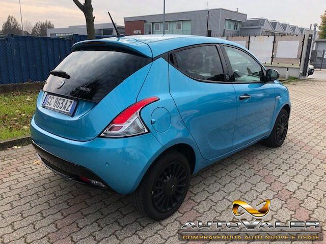 LANCIA Ypsilon 1.0 FireFly 5 porte S&S Hybrid Silver Plus