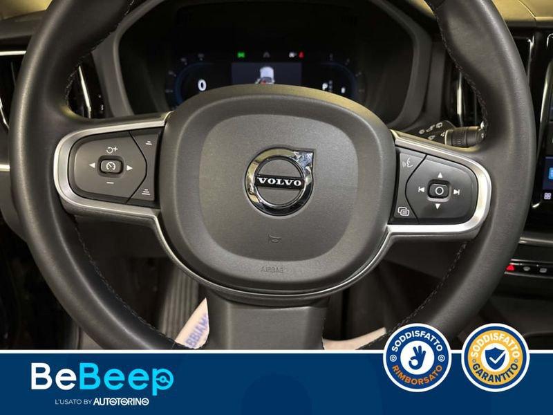 Volvo XC60 2.0 B4 MOMENTUM PRO AWD AUTO