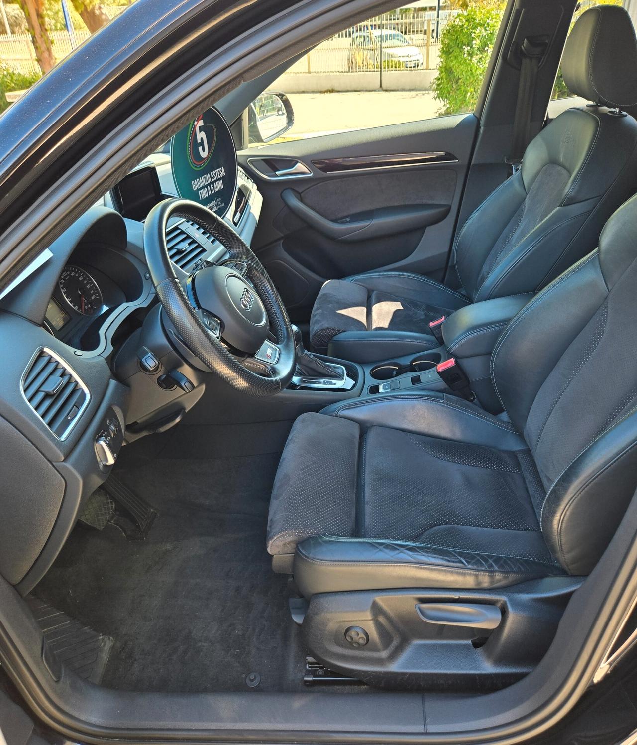 Audi Q3 2.0 TDI quattro 3X S-Line Black Edition Unica in Italia
