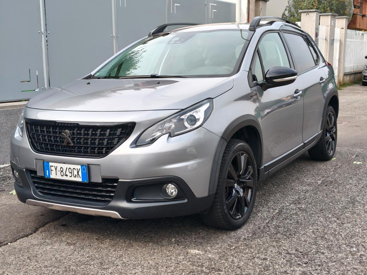 Peugeot 2008 1.2 PureTech 130cv GT Line - DISTRIBUZIONE NUOVA -