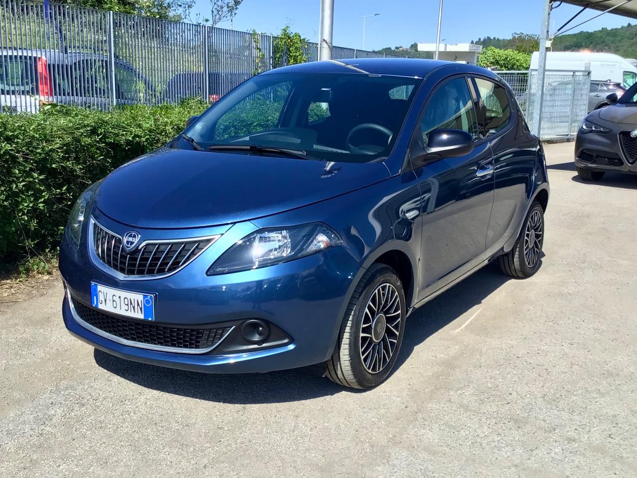 Lancia Ypsilon 1.0 FireFly KM 0 Hybrid Platino