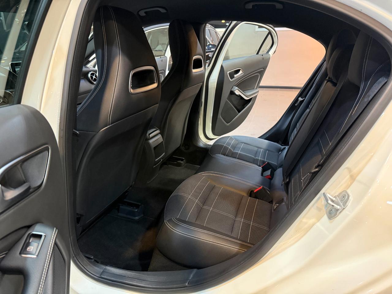 Mercedes-benz A 200 Sport auto my16 54.000 KM!!