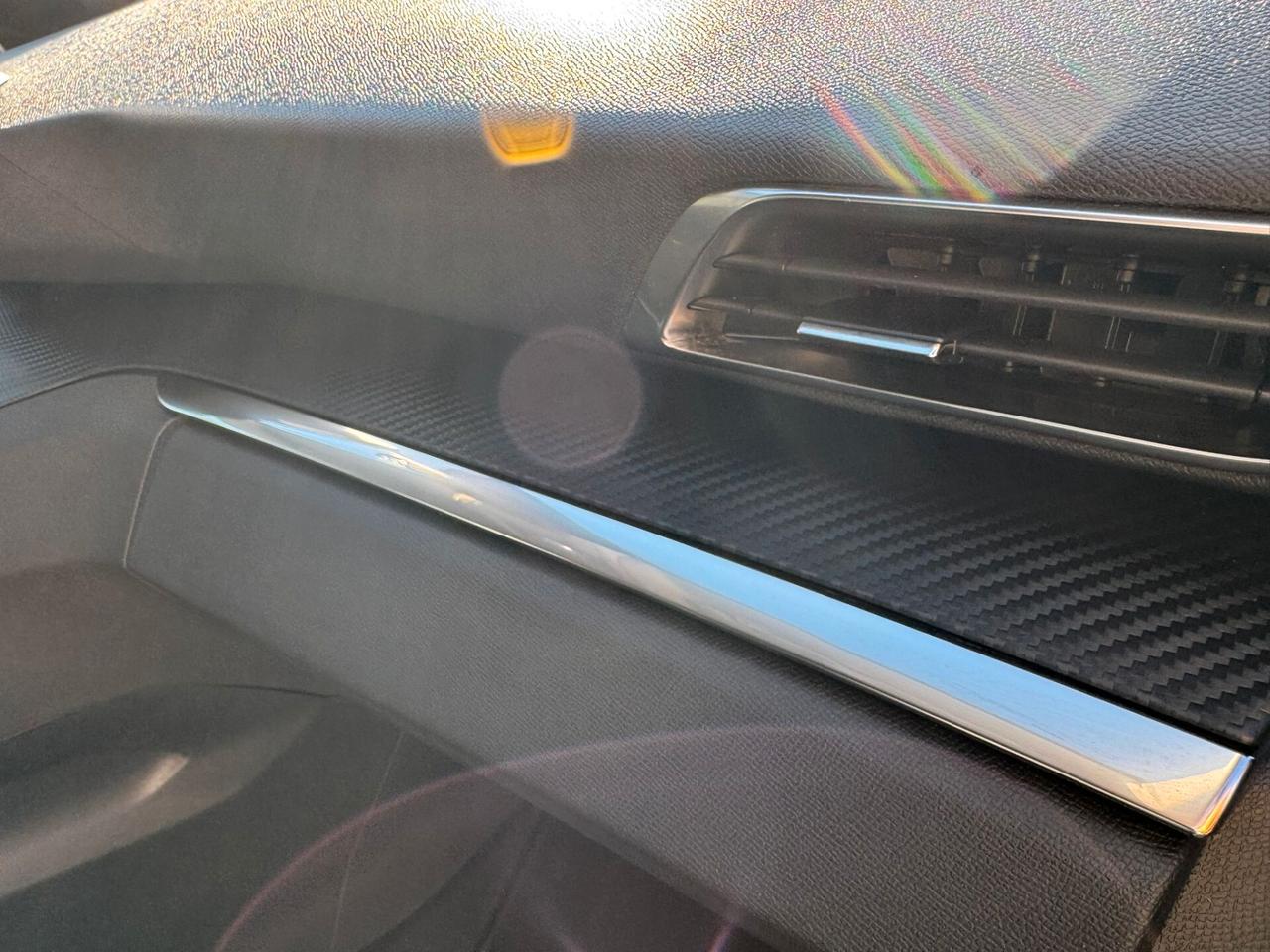 Peugeot 3008 BlueHDi 130 S&S EAT8 Allure